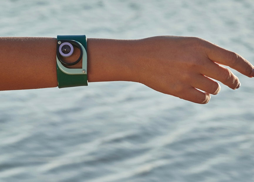 Pulsera acrílica hecha a mano Ajna